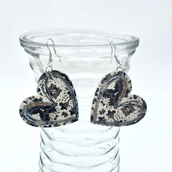 COW PRINT Heart Shaped Earrings - Picture 1 of 2